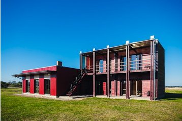 Latvija Privát Ventspils, Eksterjeras